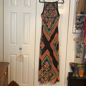 Beautiful maxi dress not too full gorgeous print pull over with no zip